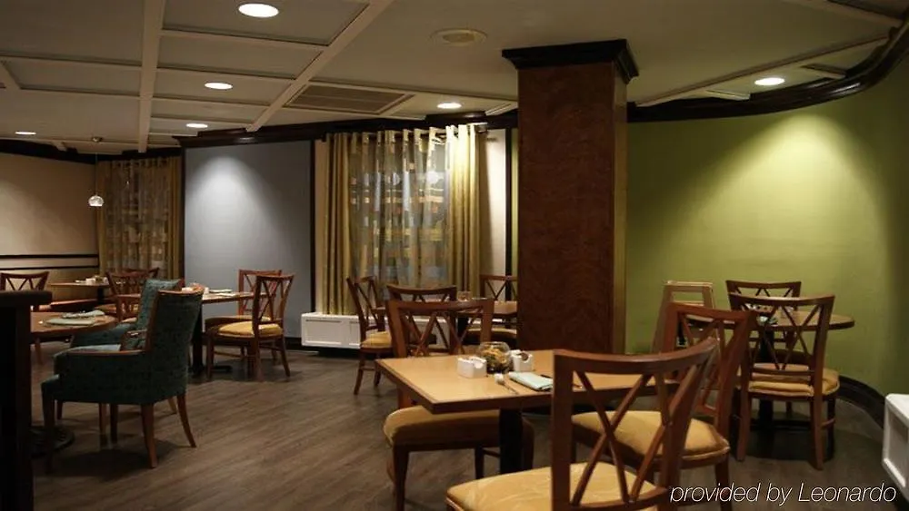 Best Western Premier Toronto Airport Carlingview Hotel 3*,  Canada