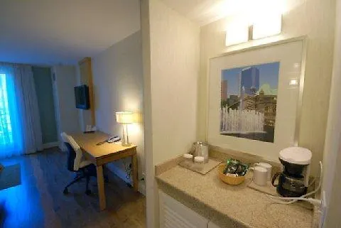 ***  Best Western Premier Toronto Airport Carlingview Hotel Canada