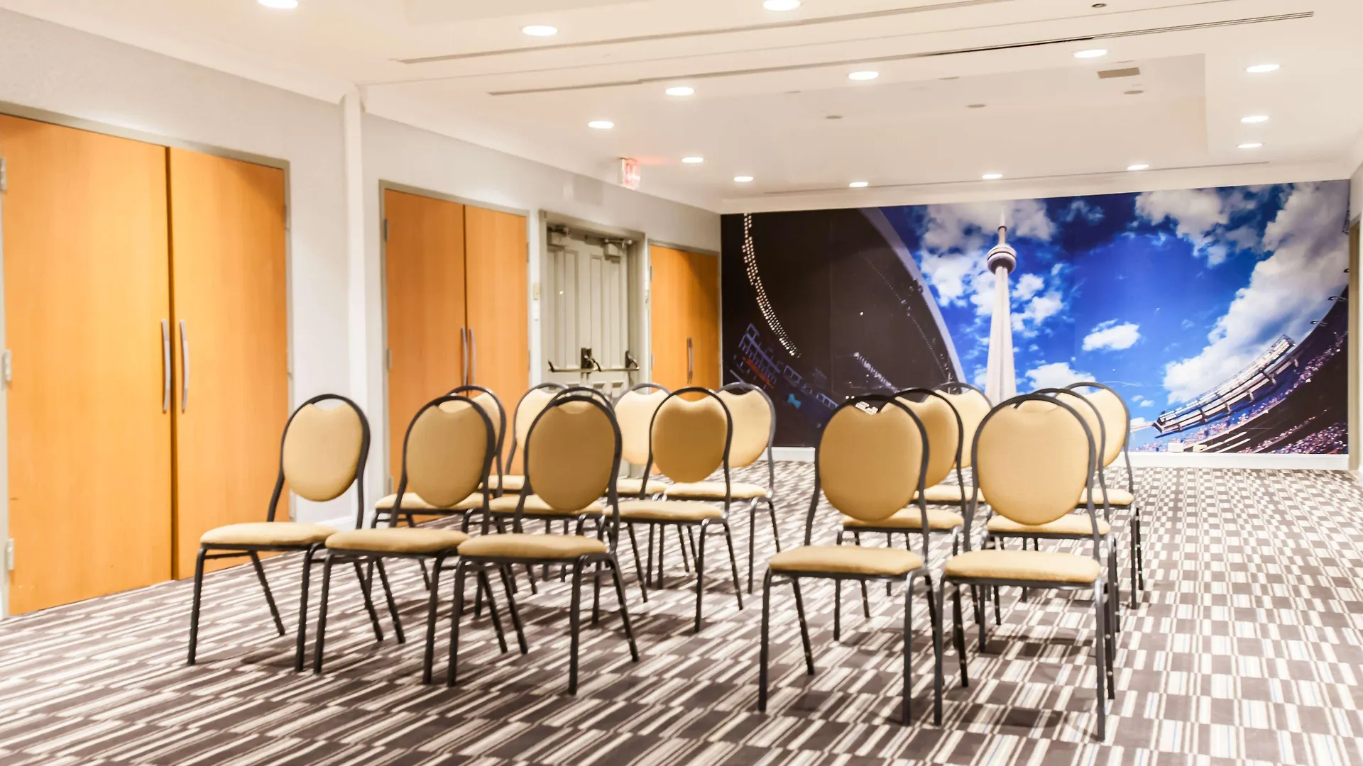 Best Western Premier Toronto Airport Carlingview Hotel