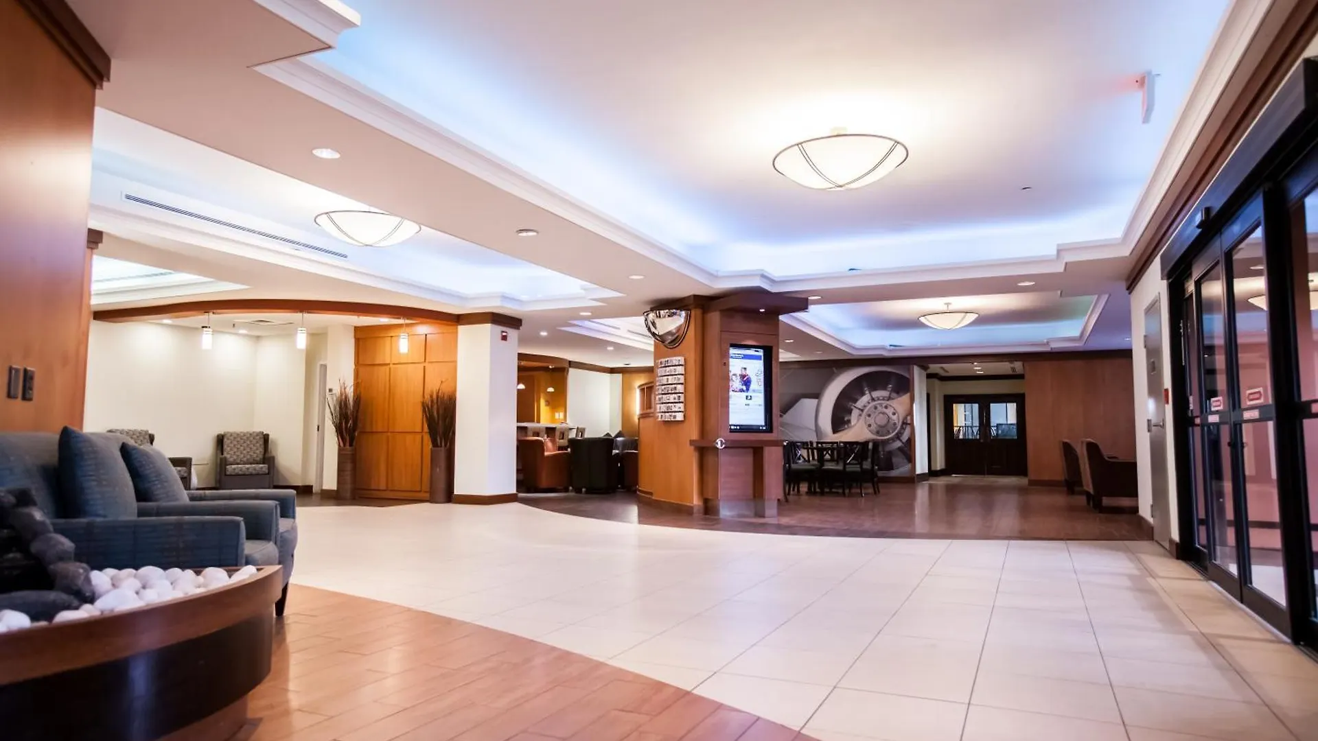 ***  Best Western Premier Toronto Airport Carlingview Hotel קנדה