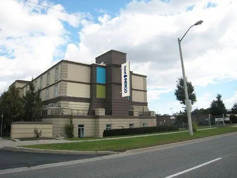 Best Western Premier Toronto Airport Carlingview Hotel