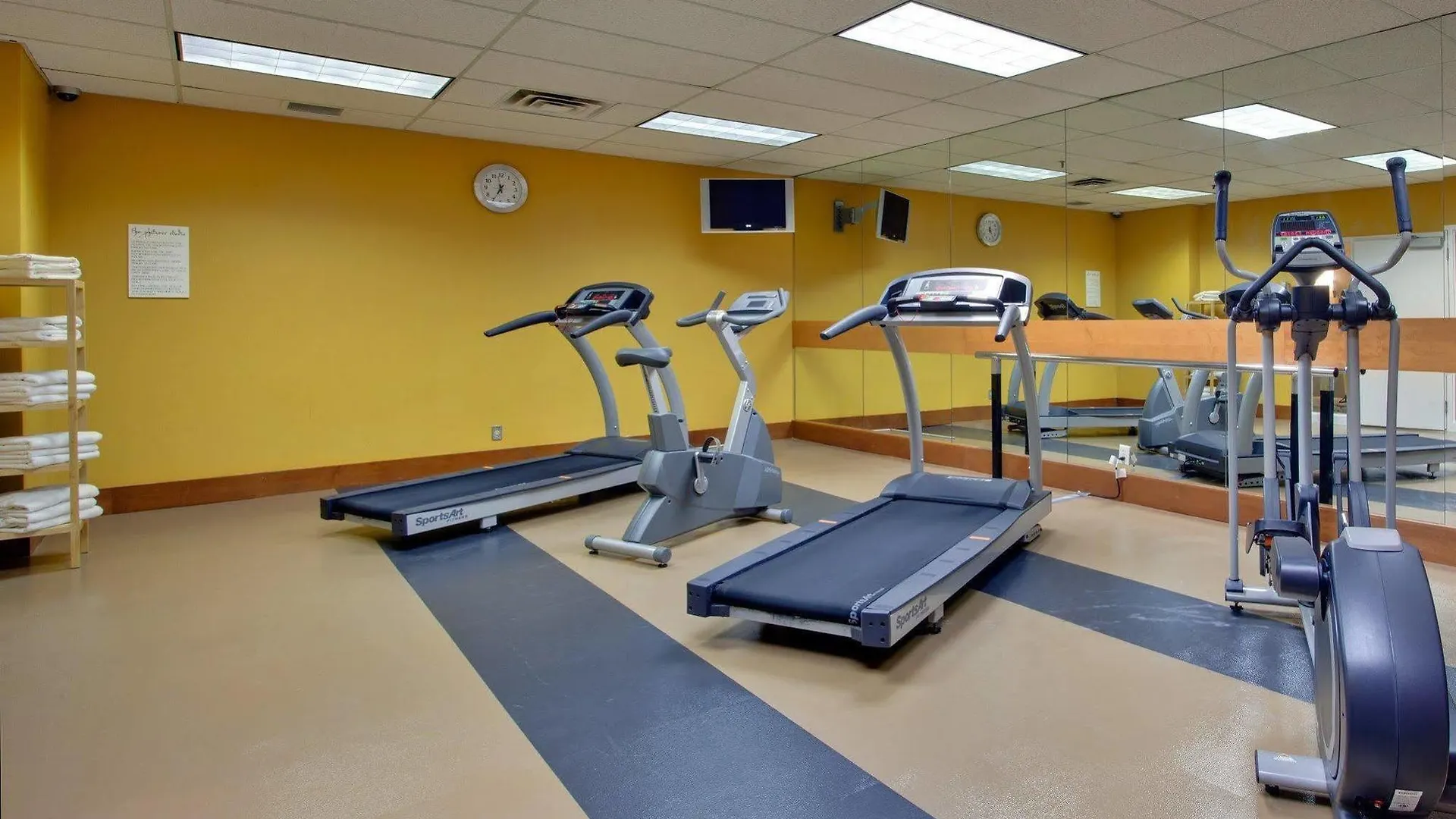 Best Western Premier Toronto Airport Carlingview Hotel