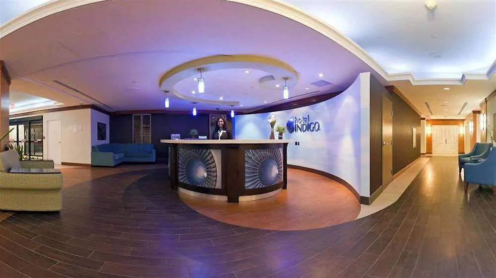 Best Western Premier Toronto Airport Carlingview Hotel